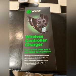 U-YOUSE Wireless Controller Charger For Xbox One S & XBOX One Sealed